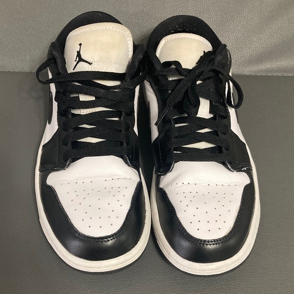 Jordan 1 Low womens 9 - Picture 3 of 7
